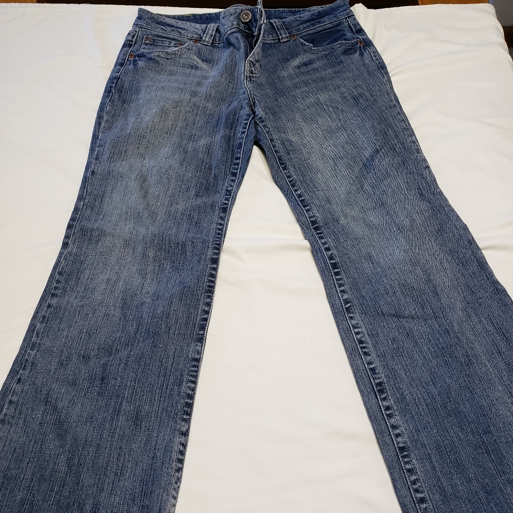 American Eagle Boyfriend Jean's size 14 short